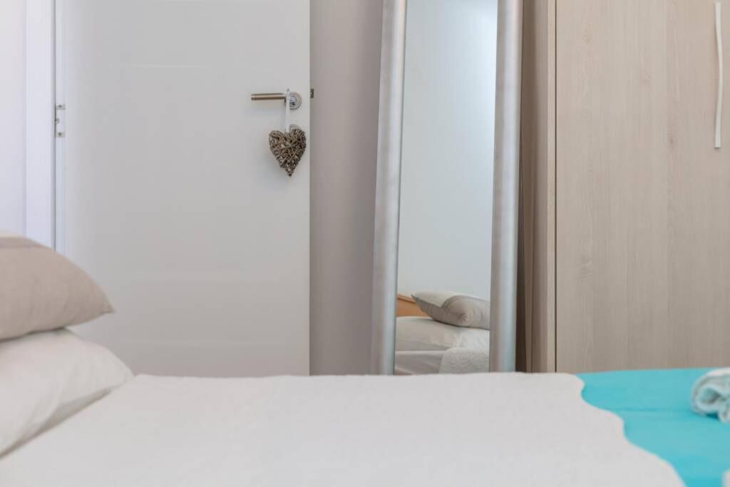 Seaview Apartment Sparkle Iskra - Povlja, Brac Повля Екстериор снимка